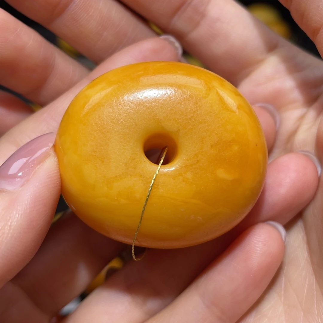 【闪购商品】琥珀裸石未镶嵌扣子