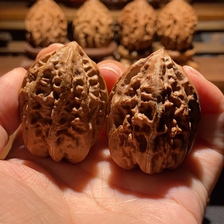 吊坠文玩核桃楸玥核19微