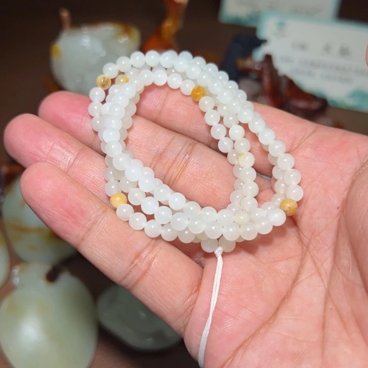 【闪购商品】颈饰未镶嵌和田玉