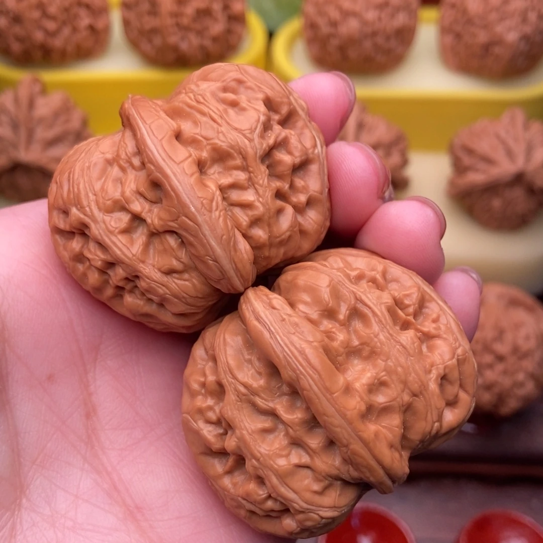 南***田文玩核桃把件精品平谷粗筋元宝44