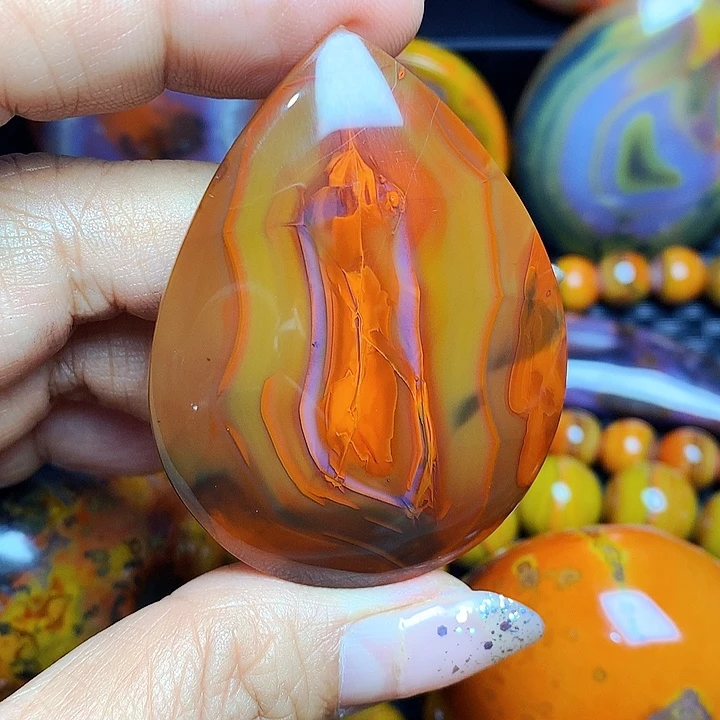 叶****玛瑙/玉髓合金颈饰