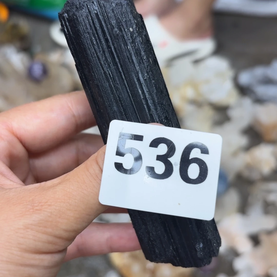 未镶嵌水晶大型摆件（非配饰）