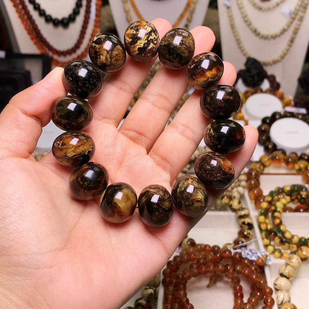 德***工琥珀未镶嵌裸石抚顺琥珀930