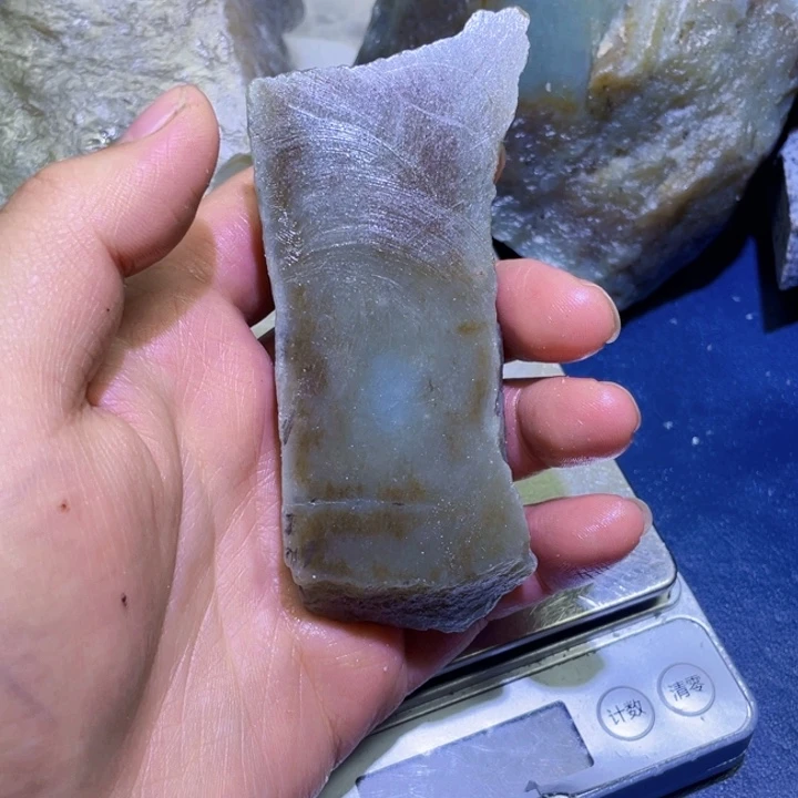 和田玉未镶嵌珠宝半成品