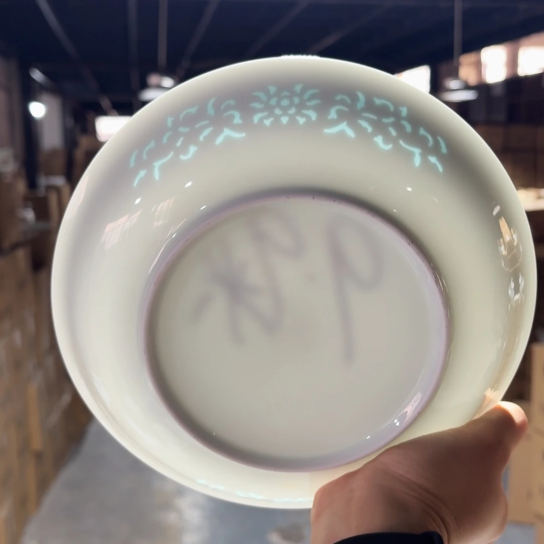景德镇8英寸盘四个无底款青微瑕
