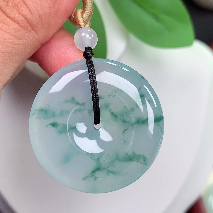 颈饰未镶嵌翡翠平安扣 34.6x5.7mm