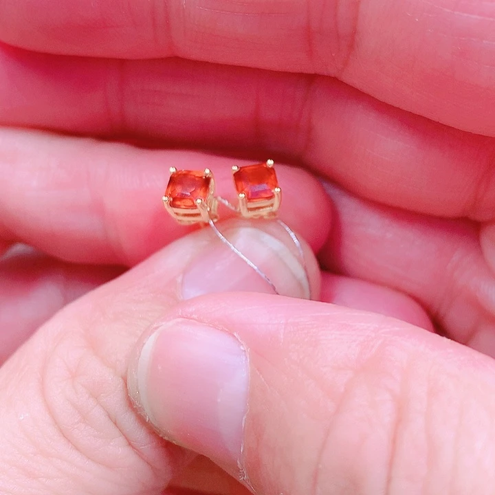 石榴石耳钉银S925镶嵌