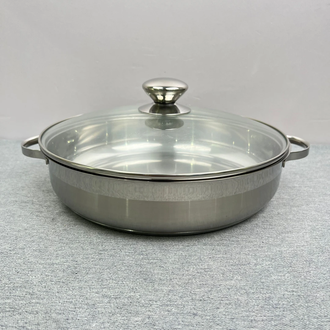3-359 库存浅汤锅双耳汤锅28*6.5CM带盖重约1.71KG