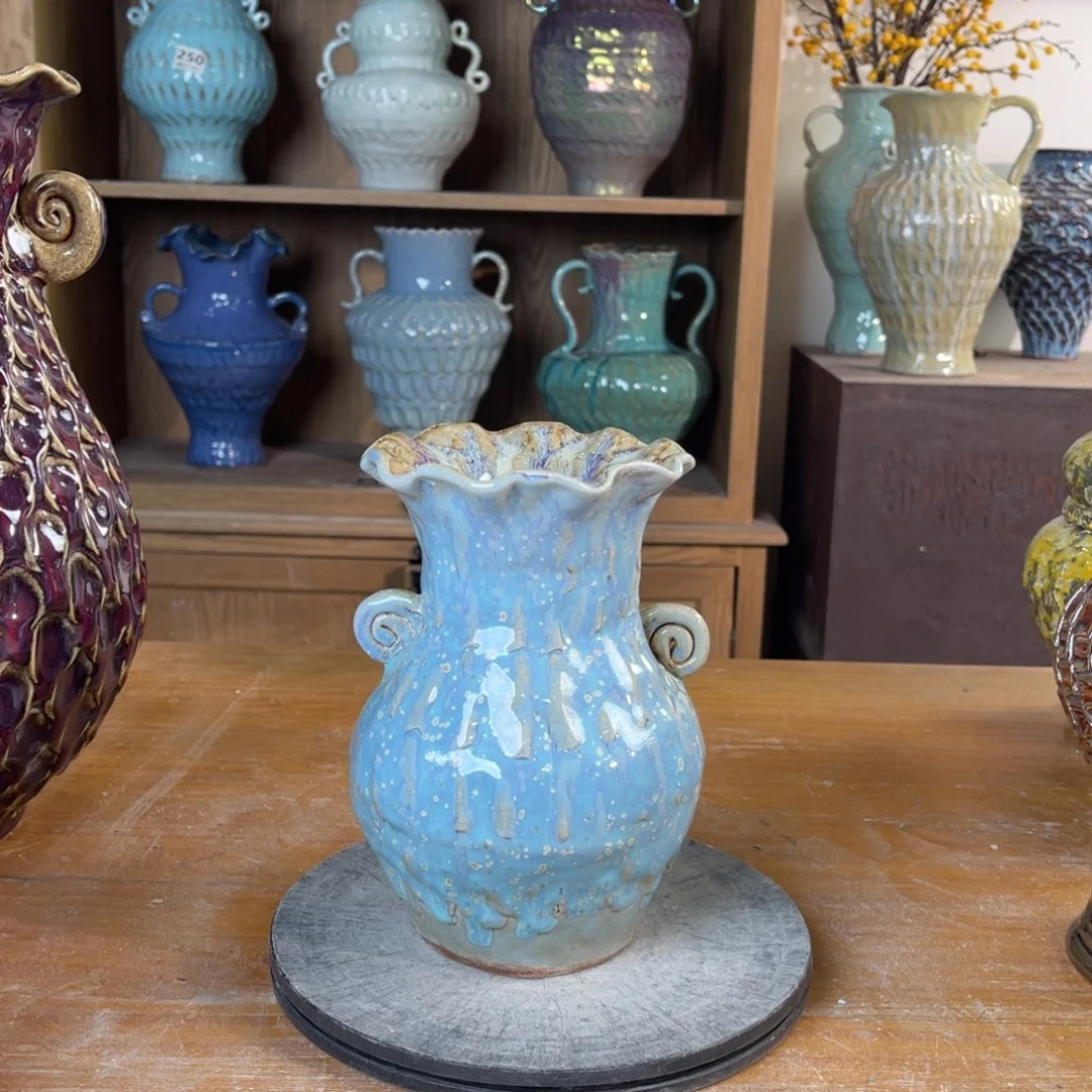 摆件陶瓷花瓶高18.5口径6盘泥微瑕