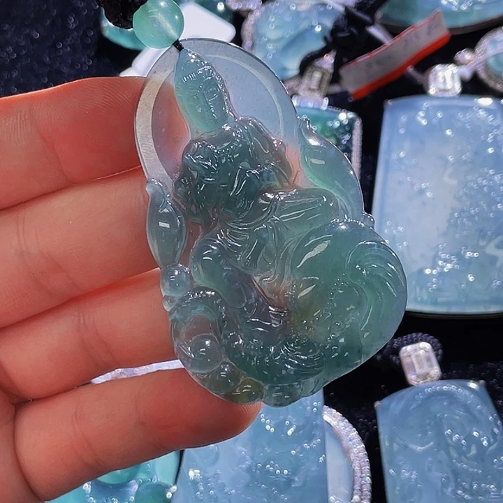 翡翠颈饰未镶嵌57，