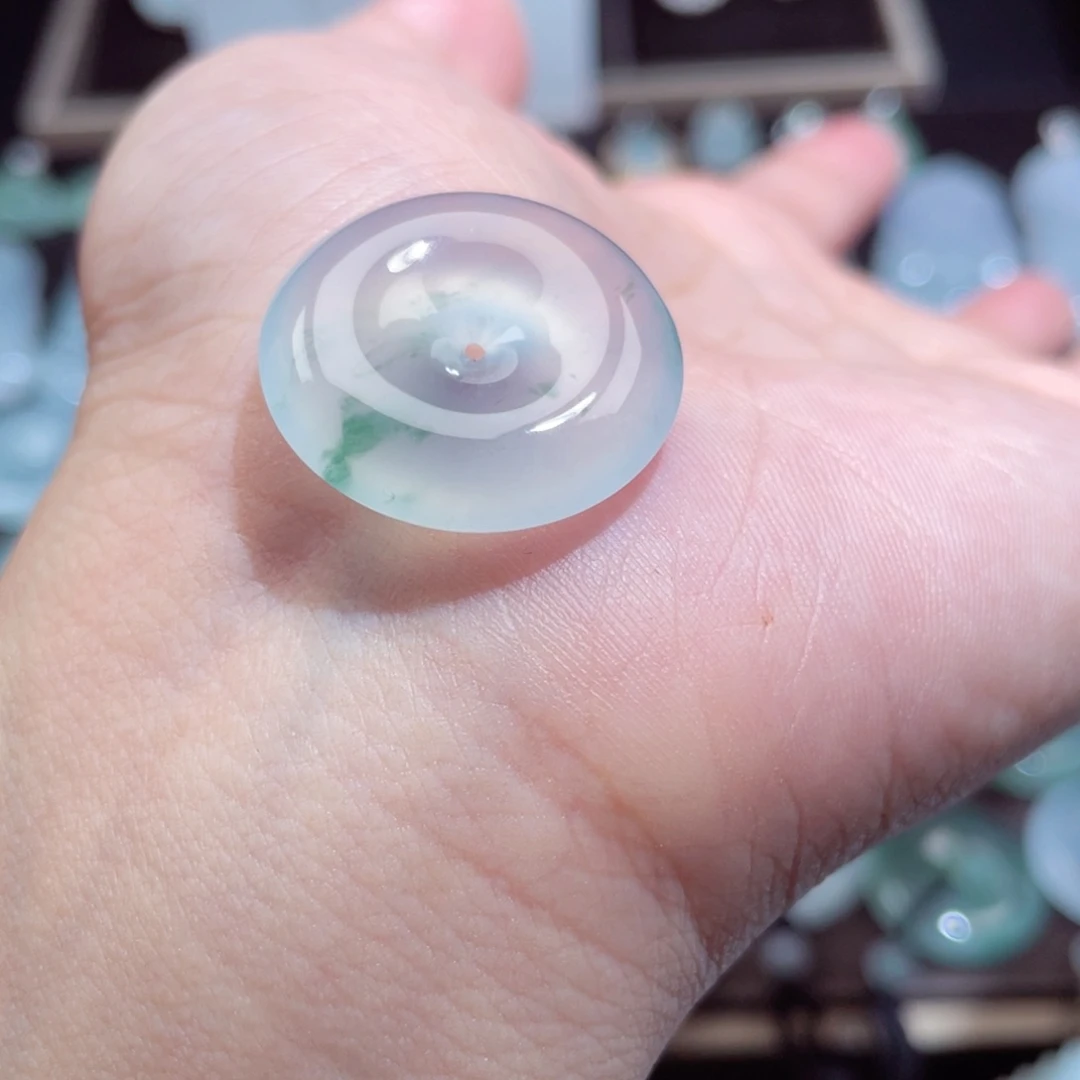 颈饰未镶嵌翡翠平安扣