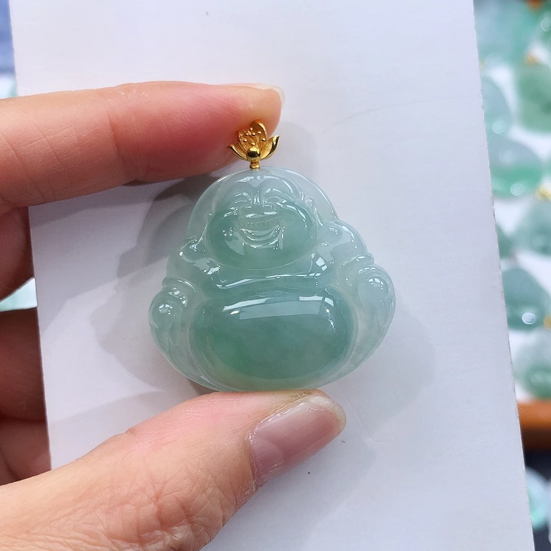 翡翠18K金镶嵌颈饰翡翠吊坠