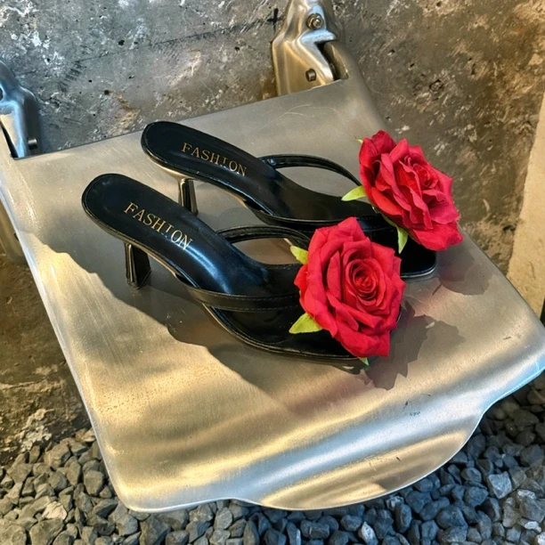 （新趋势！！春夏限定！）小女人小性感曼谷诱人玫瑰高跟鞋真的好爱！！