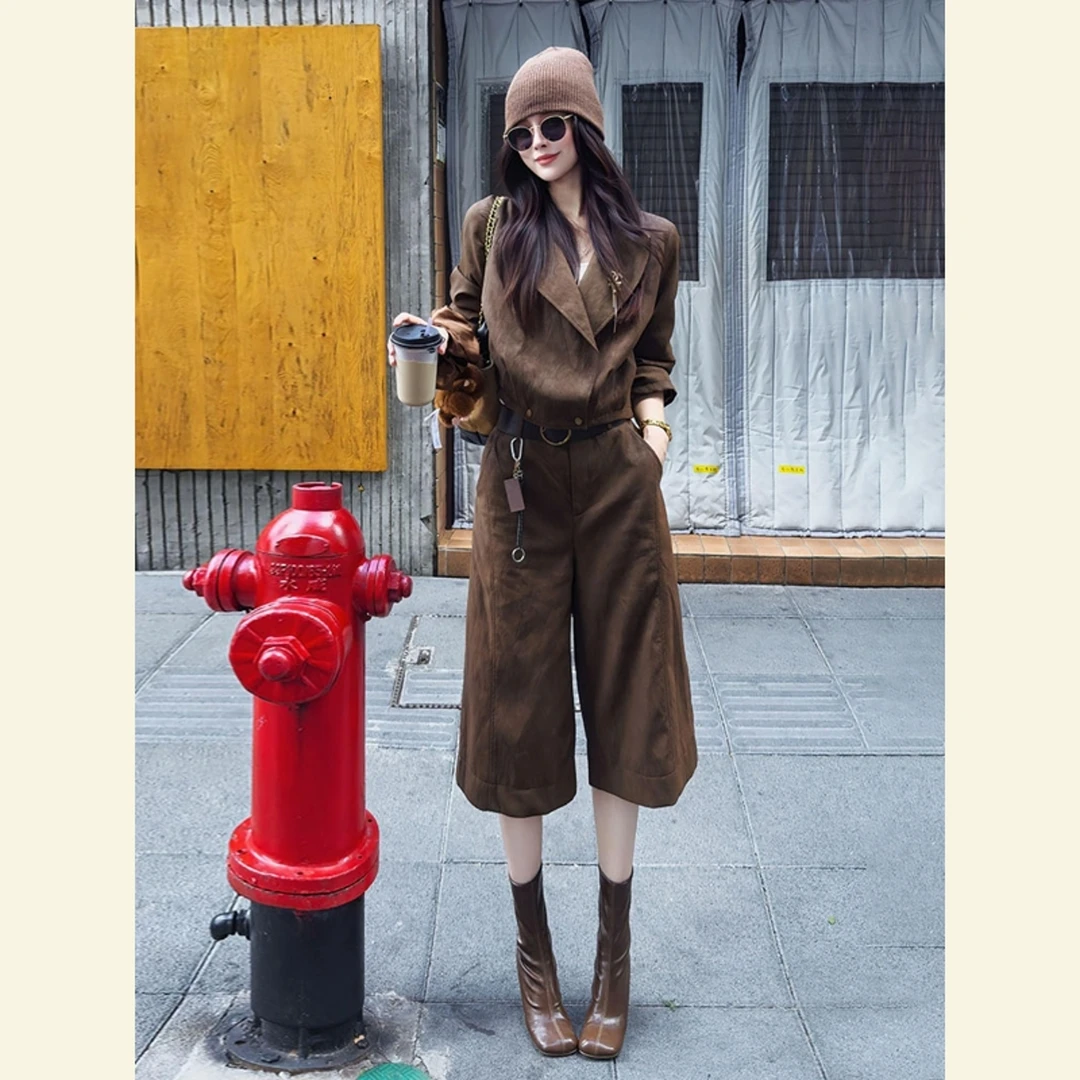 2025超火秋装一整套轻奢高级感富家千金又酷又飒咖色外套套装裤女