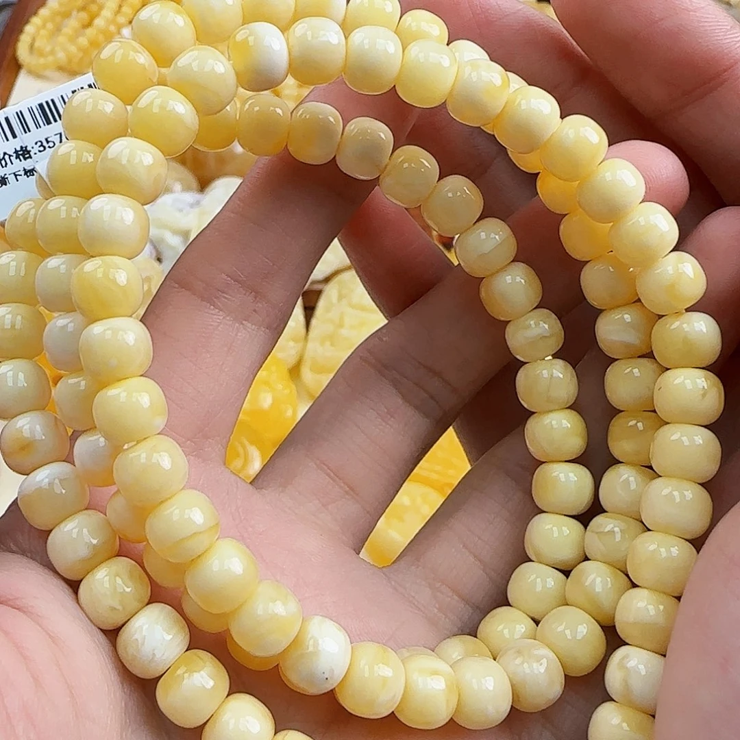 蜜蜡未镶嵌珠宝奇石