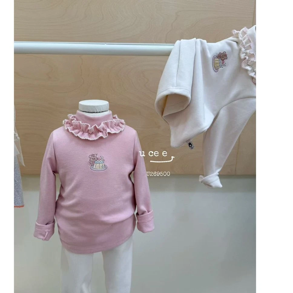 釉兮·25冬~蛋糕小熊打底衫269500（童装汉服）