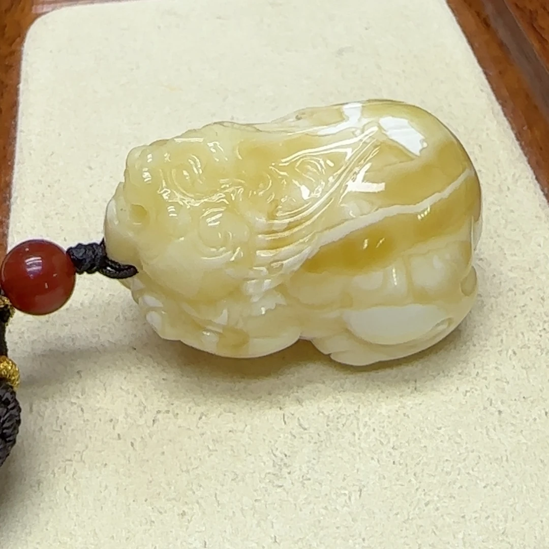 琥珀未镶嵌吊坠(赠链)蜜蜡吊坠