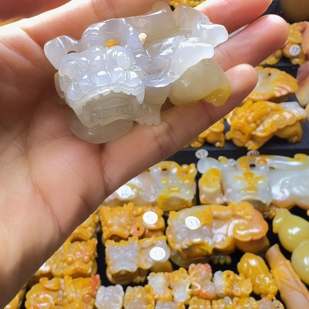 石英质玉（黄龙玉）未镶嵌手把件