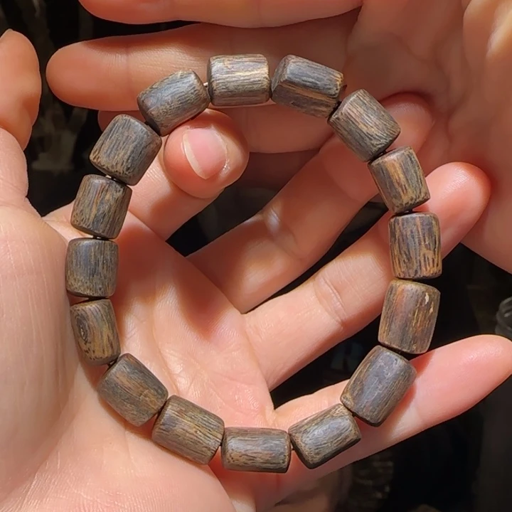 沉香手串金沙叶沉水手串13克