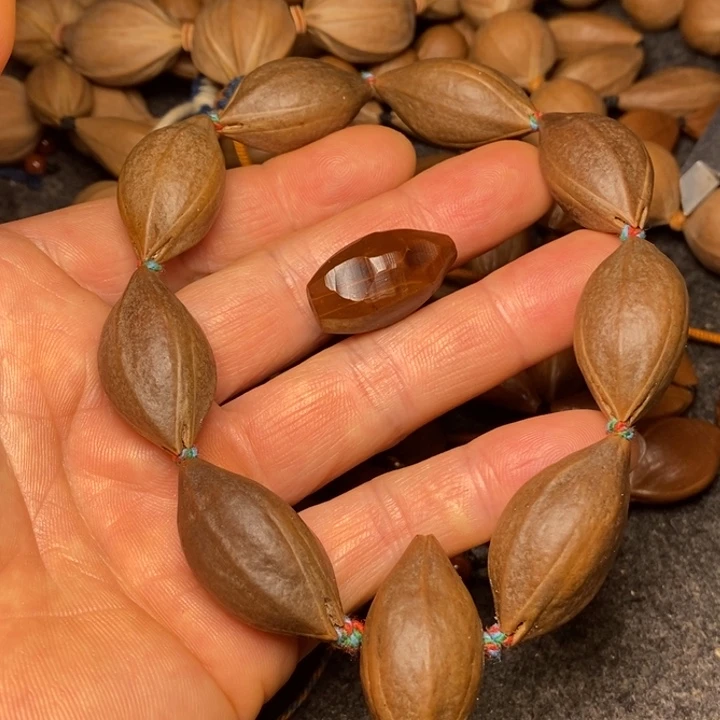 橄榄核手串1.6紫肉手持40号