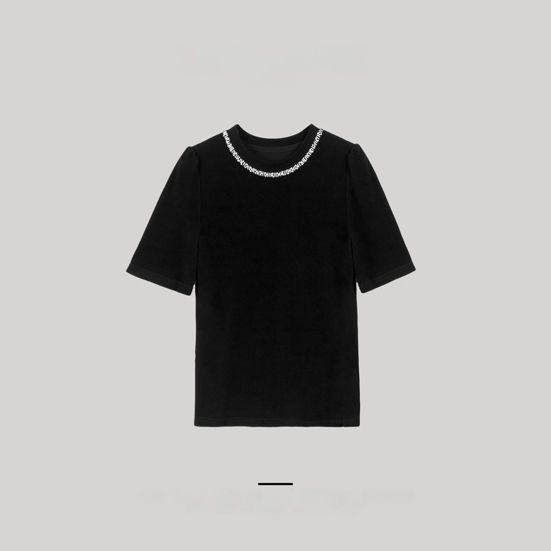 黑黑天鹅|醋镶钻肌理感圆领短袖上衣SY848-3