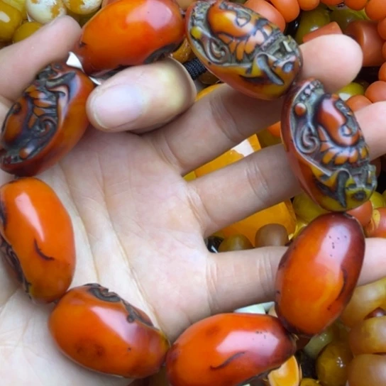 琥珀未镶嵌手链蜜蜡