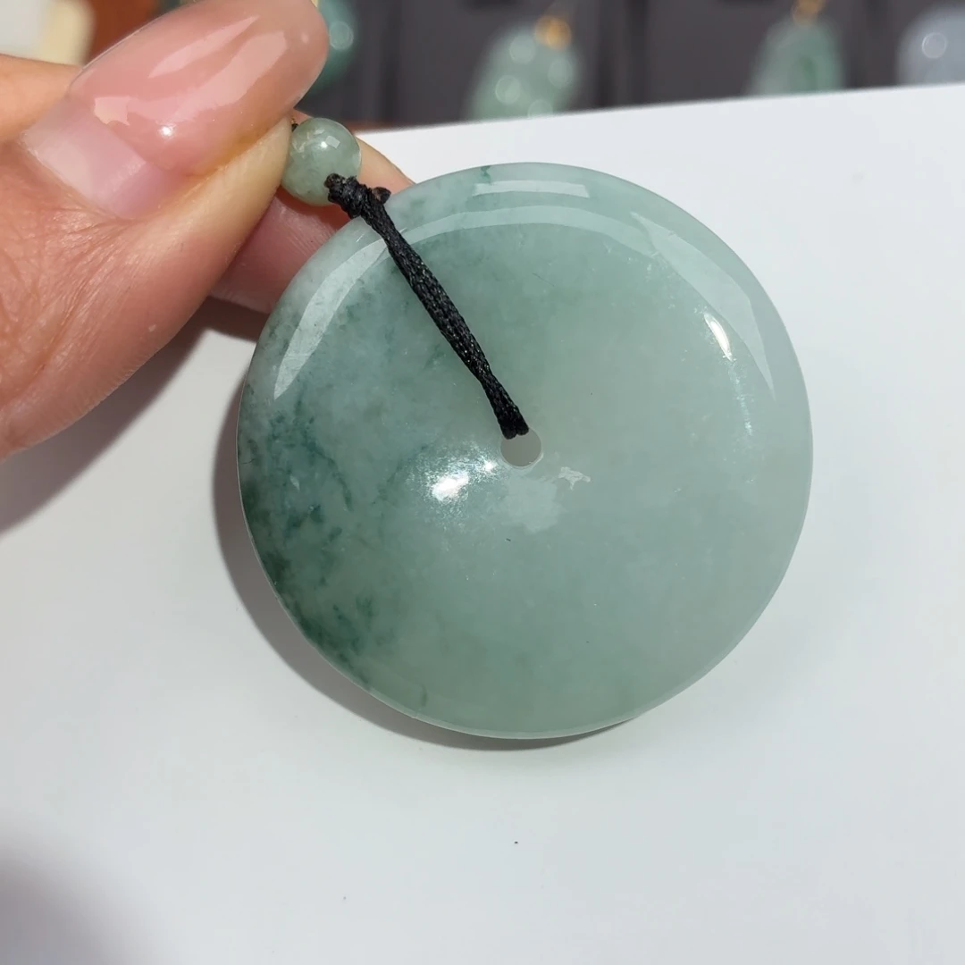 凡***梦翡翠未镶嵌颈饰平安扣吊坠