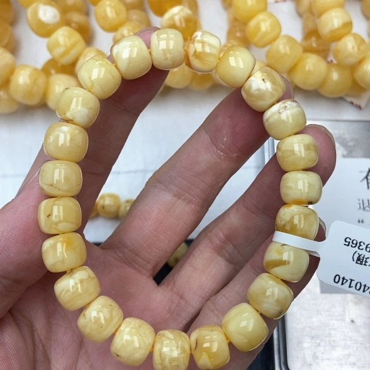 琥珀未镶嵌珠宝奇石35