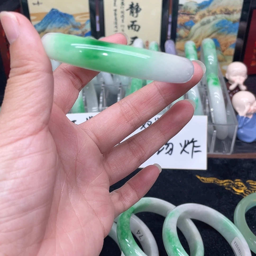 婉***禾以图为准云主播002