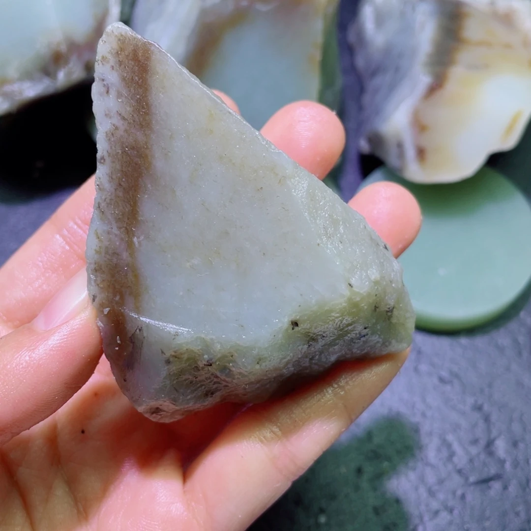 和田玉未镶嵌珠宝半成品