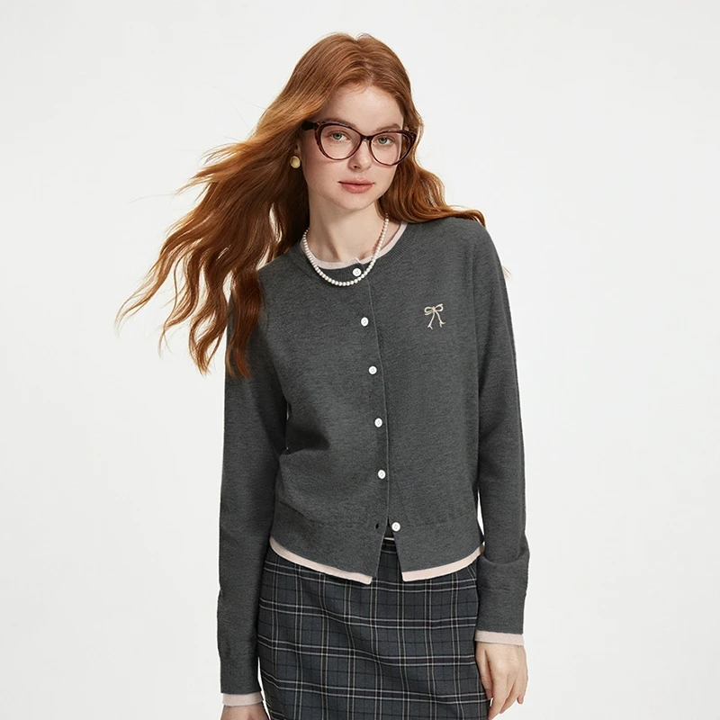 【大喜专属】亲肤圆领假两件撞色刺绣开衫065