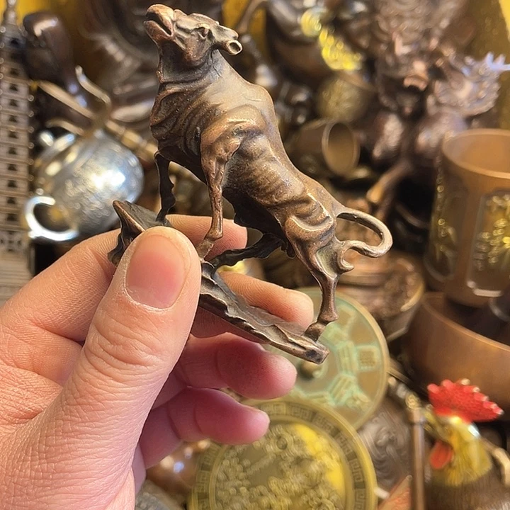 诚信经营铜器摆件