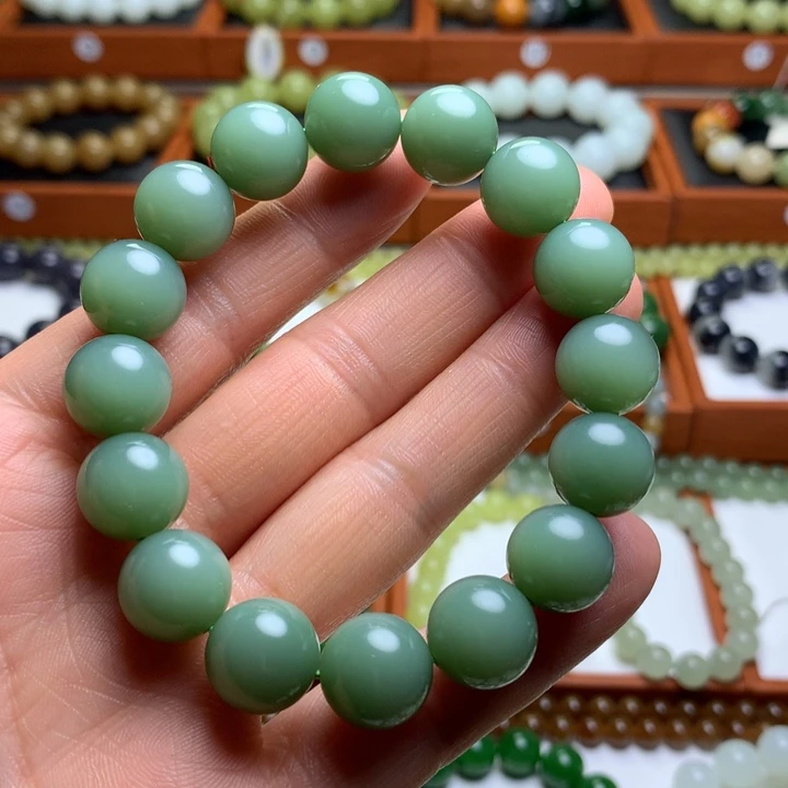 和田玉手串未镶嵌