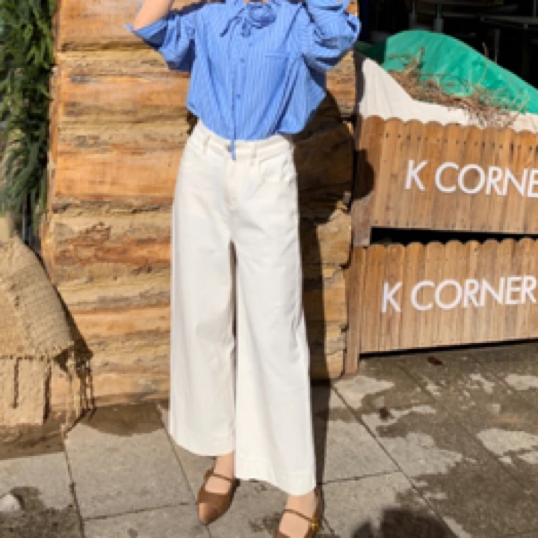 白色阔腿直筒九分裤