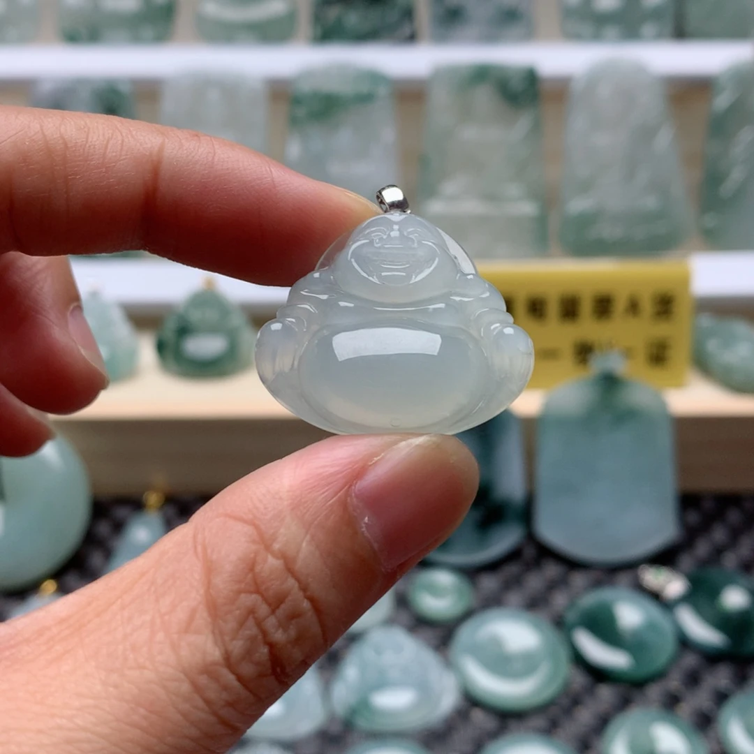翡翠18K金镶嵌颈饰佛公