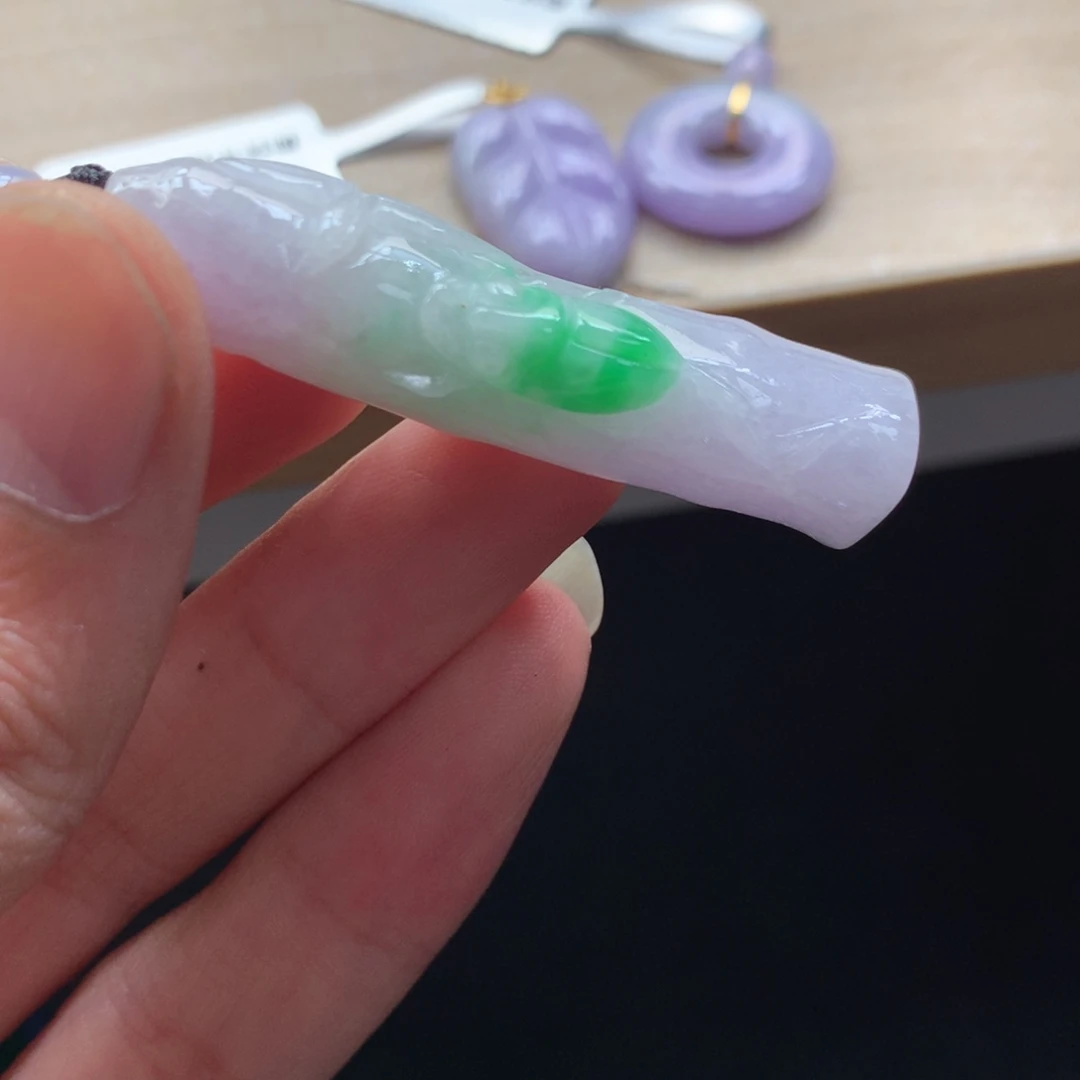 颈饰未镶嵌翡翠吊坠