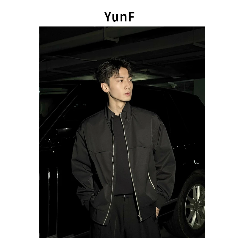 【YUNF】春季短款时尚防风立领夹克冲锋衣痞帅阔肩外套3391