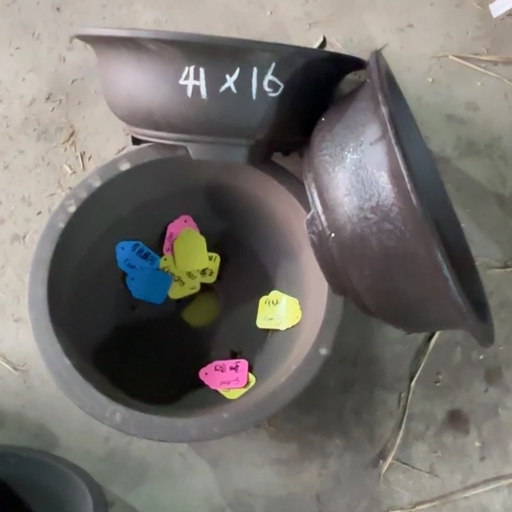 紫砂花盆100-3。