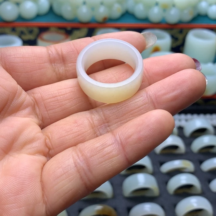 颈饰未镶嵌和田玉爱*秋