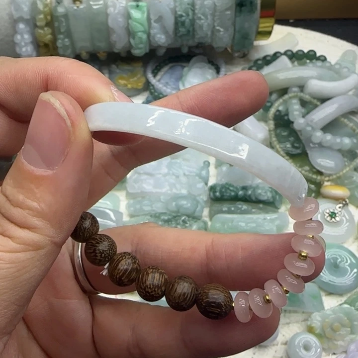 翡翠未镶嵌手链半镯