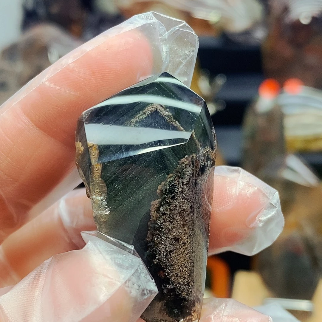 水晶大型摆件（非配饰）未镶嵌?**猪