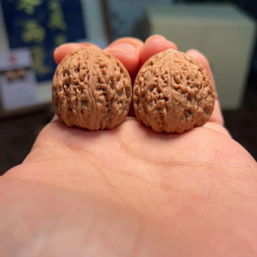 文玩核桃 承德密纹 4800号 31尺寸