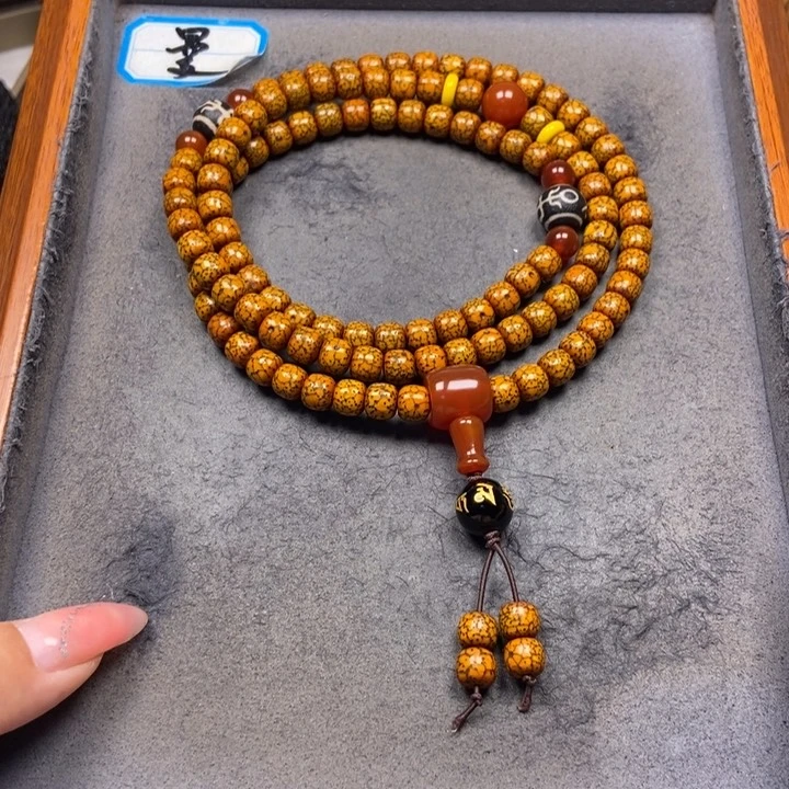 星月菩提吊坠菩提