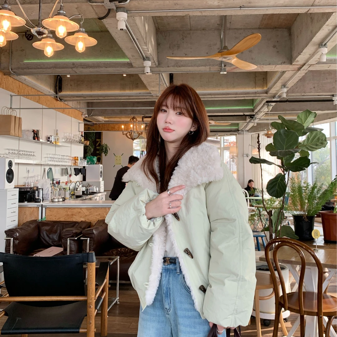 Berry 喜你而欢大庞定制 拼接毛毛牛角扣羽绒服复古宽松翻领外套