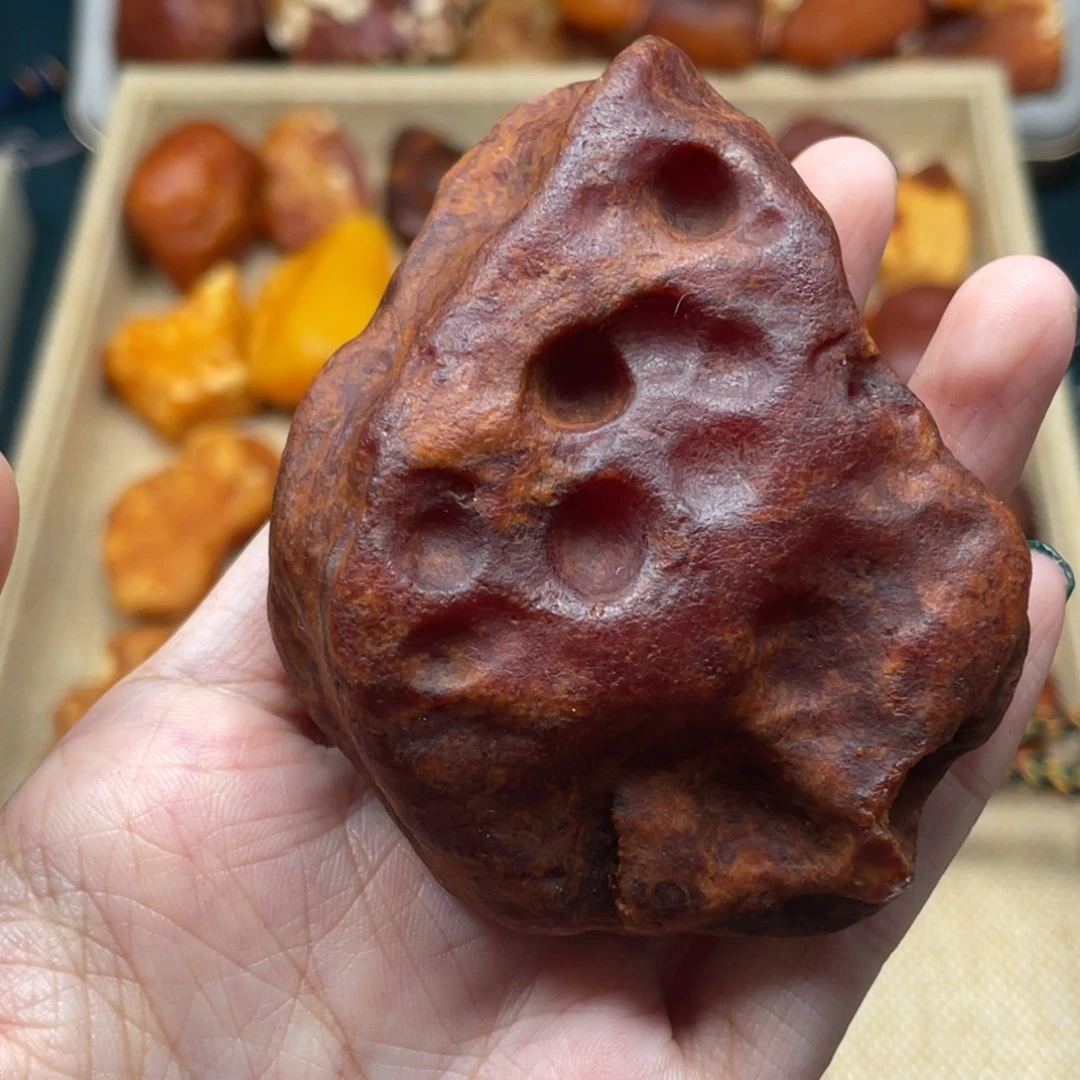 琥珀未镶嵌珠宝奇石