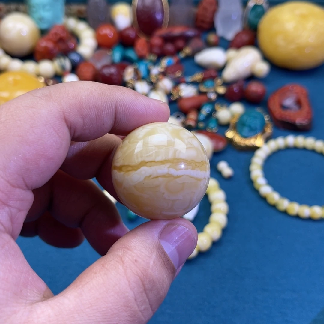 琥珀未镶嵌珠宝奇石