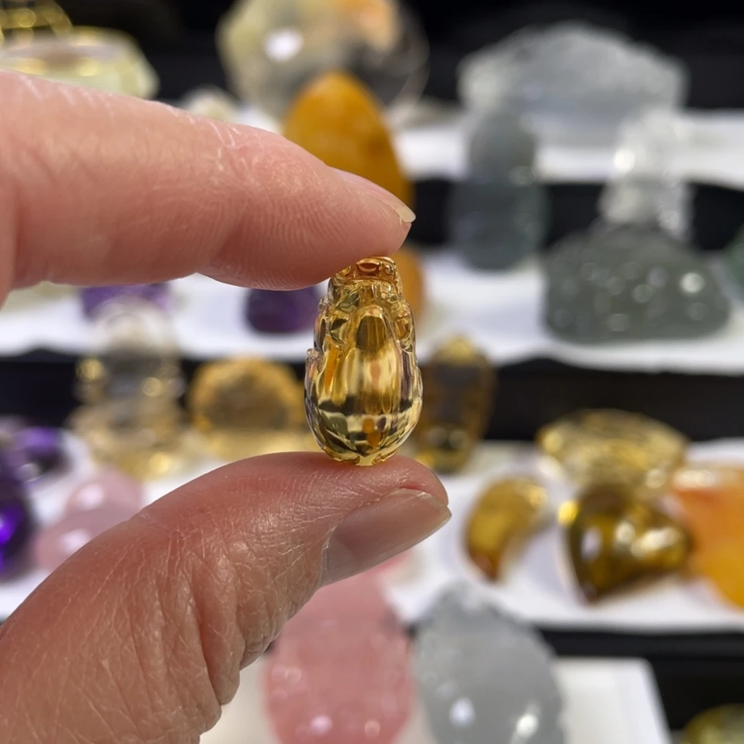 水晶颈饰未镶嵌天然水晶黄水晶貔貅吊坠