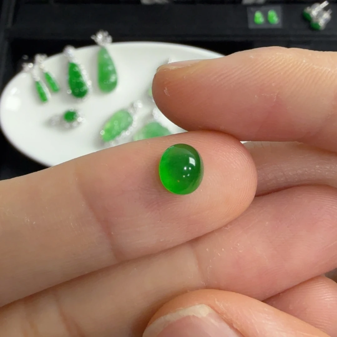 翡翠未镶嵌吊坠(不含链)绿蛋