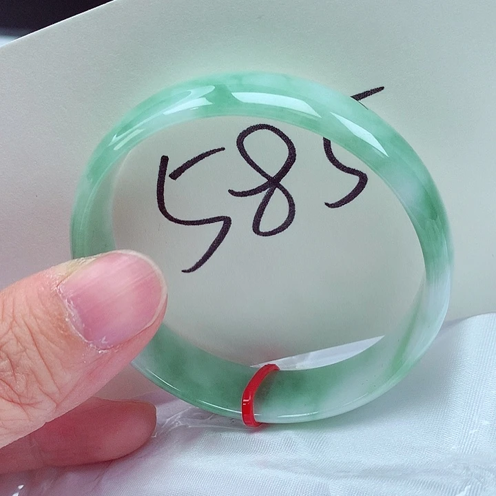 翡翠未镶嵌手镯翡翠