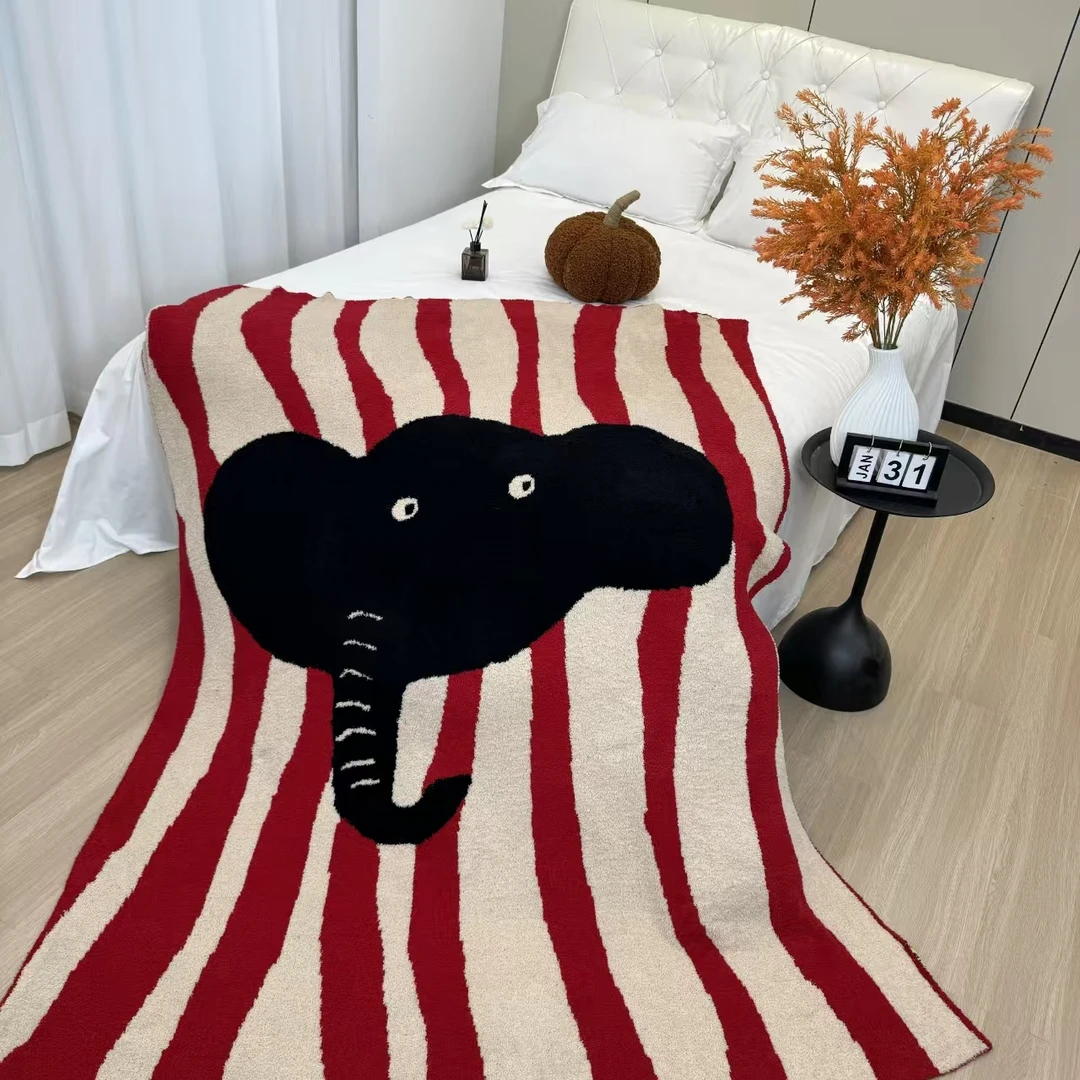 2025轻奢时尚新款半边绒条纹大象毛毯